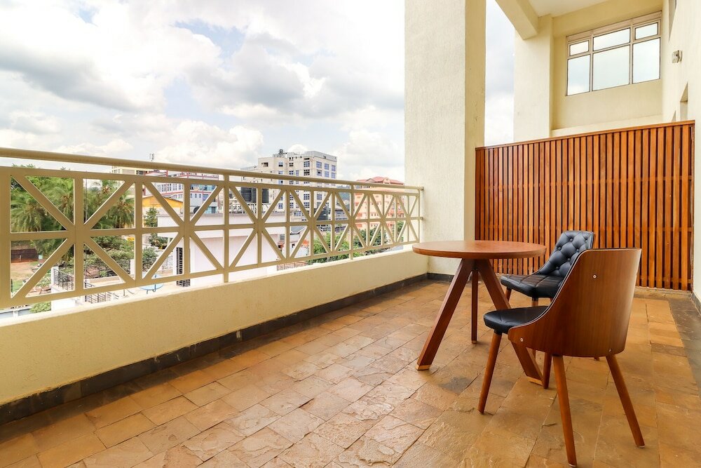 Фото Dallas Premiere Hotel