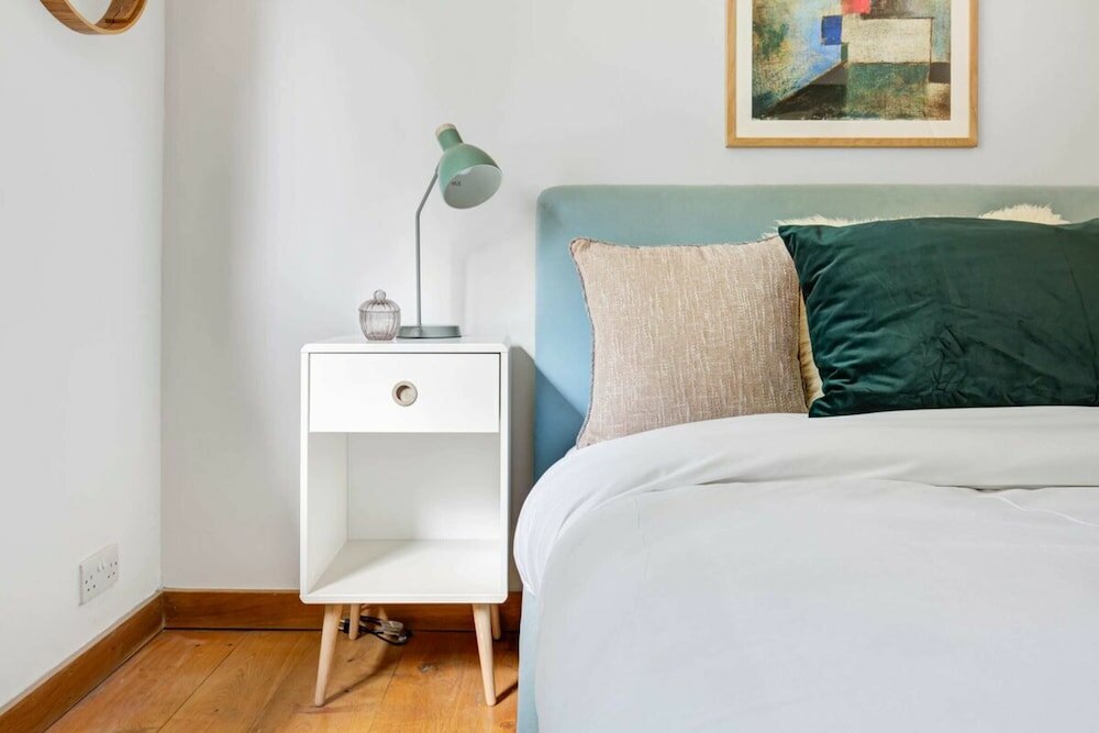 Фото Modern Notting Hill 2 Bedroom Near Royal Oak Tube