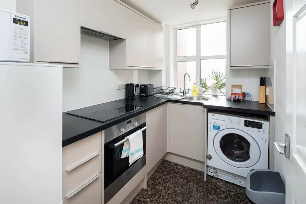 Фото Smart 2 Bed Apartment near Oxford Street & Hyde Park
