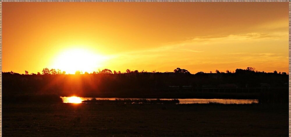 Фото The Lakehouse Guest House