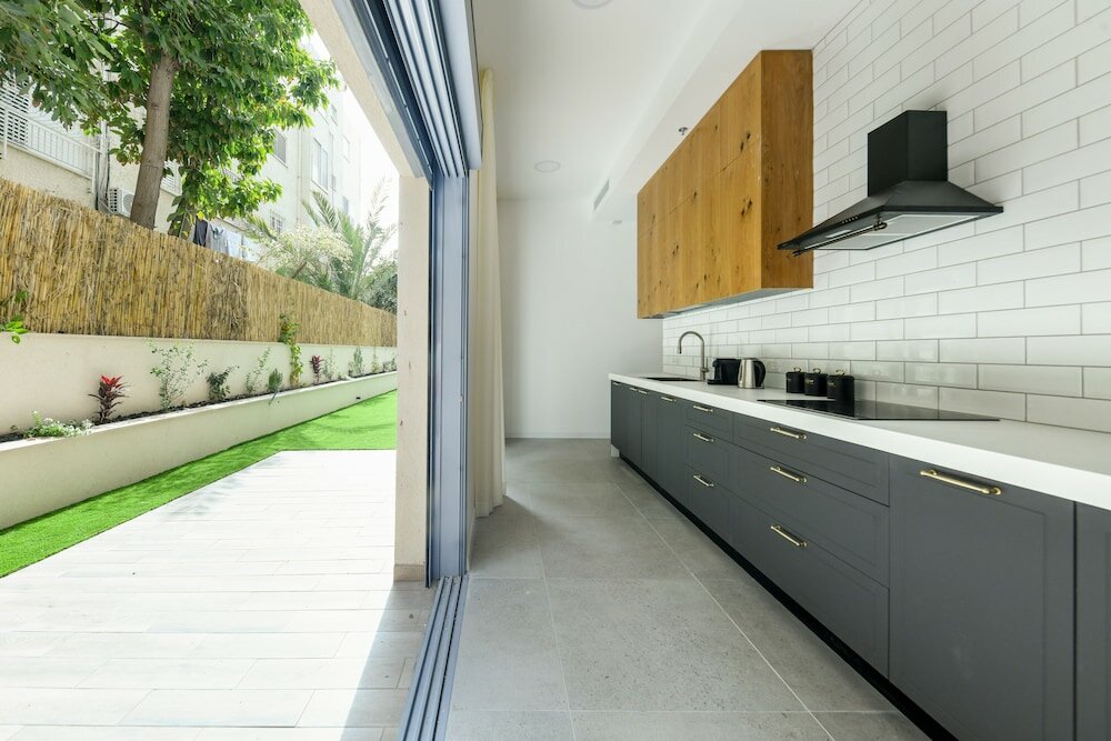 Фото Spacious 3br Apt w Garden Ramat Hasharon