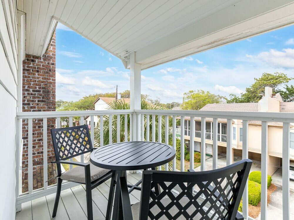 Фото Tide The Knot