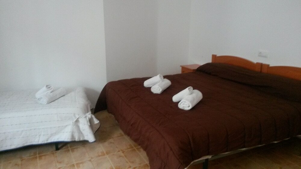 Фото Hostal Virgen del Pilar