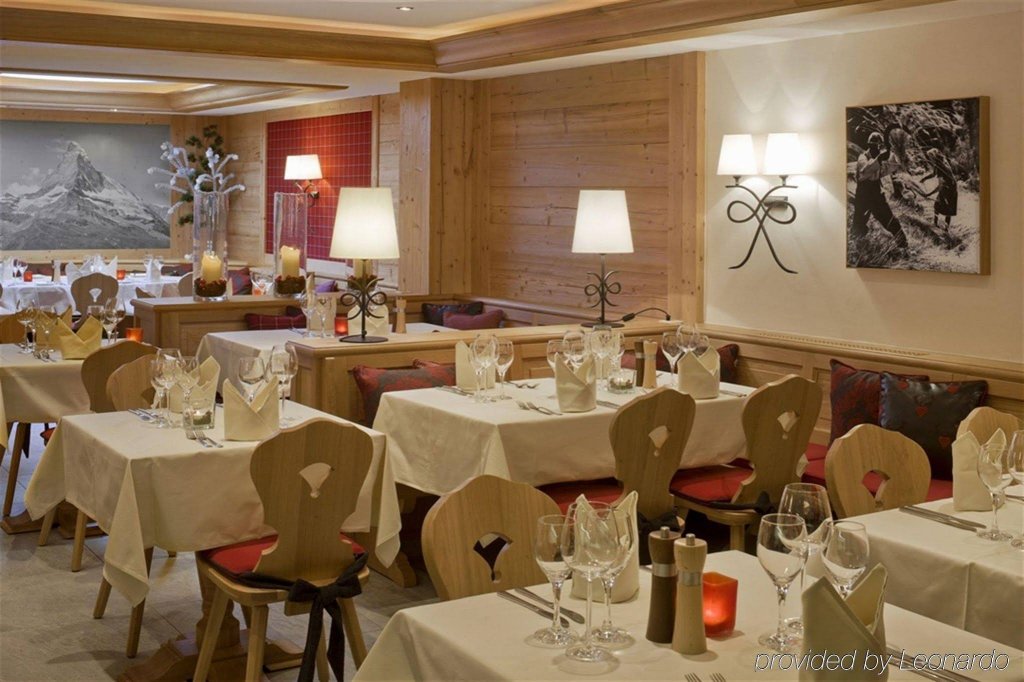 Фото Hotel Holiday