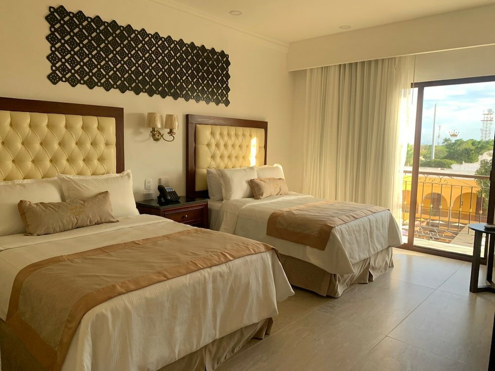 Фото Real Hispano