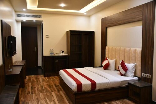 Гостиница Hotel Vibharaj Palace в Канпуре