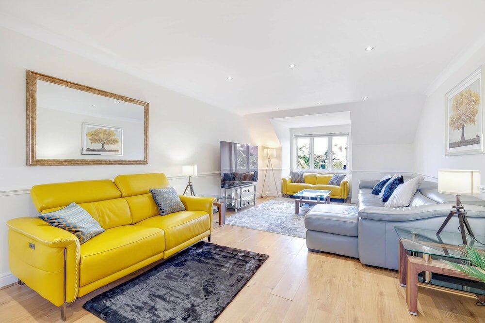 Фото Modern Bright Spacious 2 bed Barnet Apt
