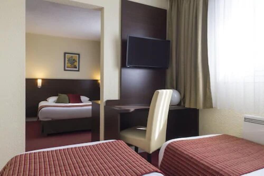 Фото The Originals City, Hôtel Paris Sud, Orly-Draveil