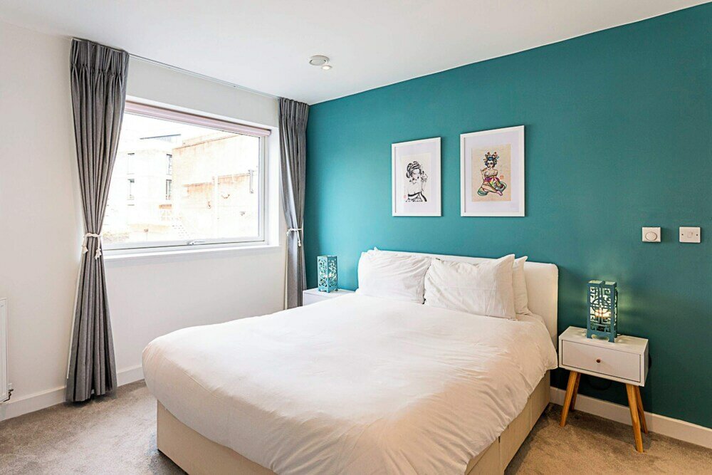 Фото Quiet and Spacious Four Bedroom House