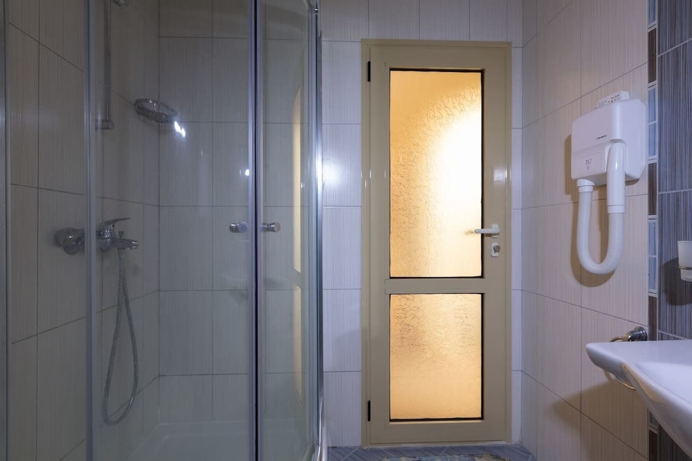 Фото One Bedroom Apartment with Balcony