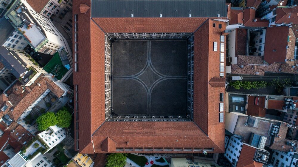 Фото Portrait Milano - Lungarno Collection