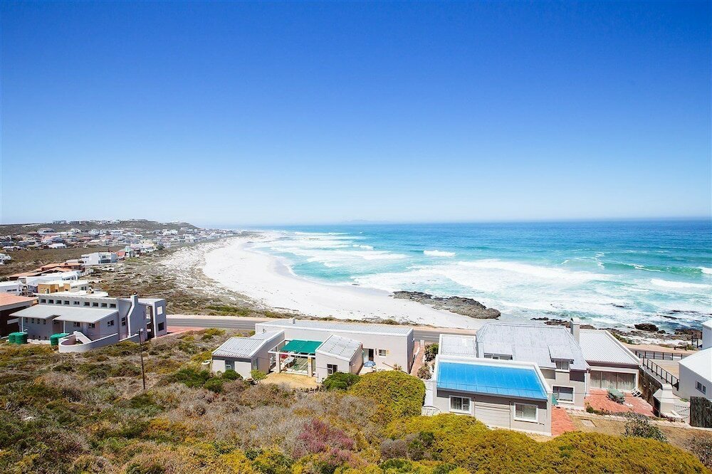 Фото Swept Away Guest House