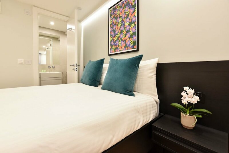 Гостиница Earls Court East Serviced Apartments в Лондоне
