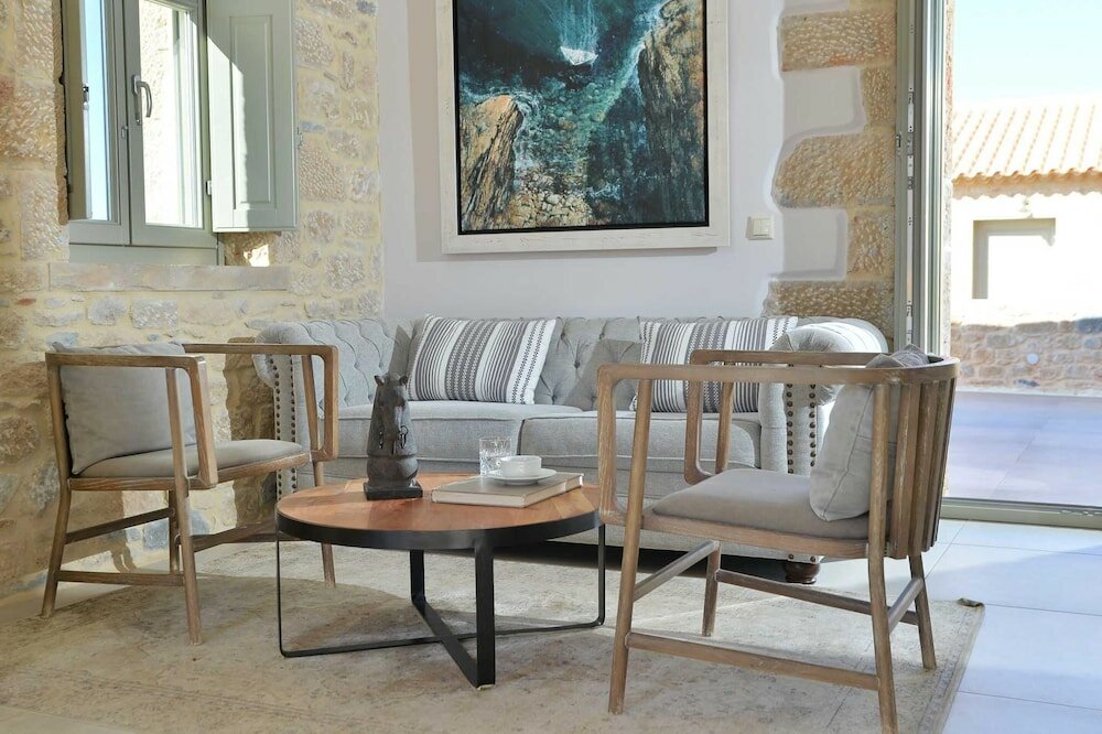 Фото Akrolithi Boutique Hotel