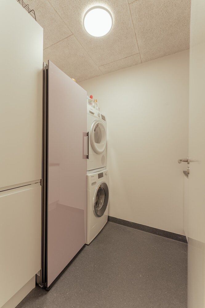 Фото Bright 2Br Apartment, Great View