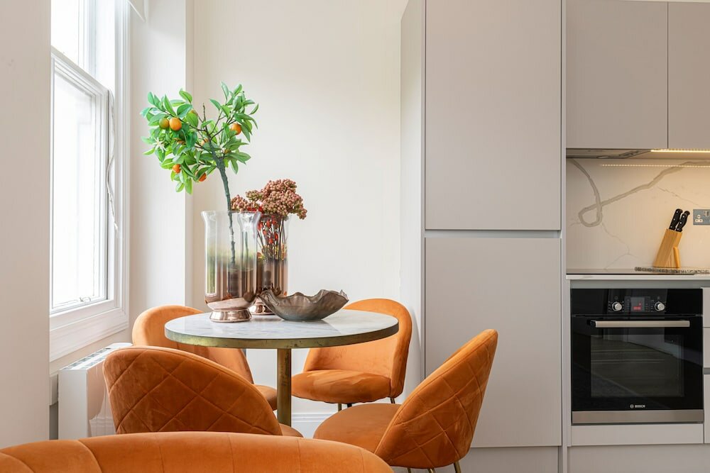 Фото Luxury Apartments Near Harrods and the Science Museum