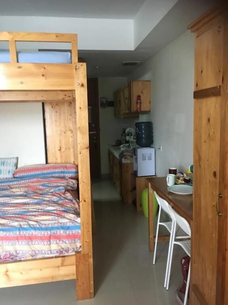 Фото Beverly Dago Apartment by HouseinBandung