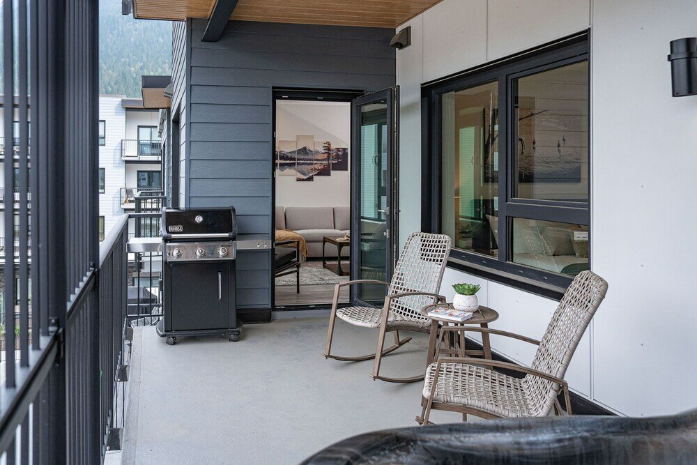 Фото Revylation by Revelstoke Vacations