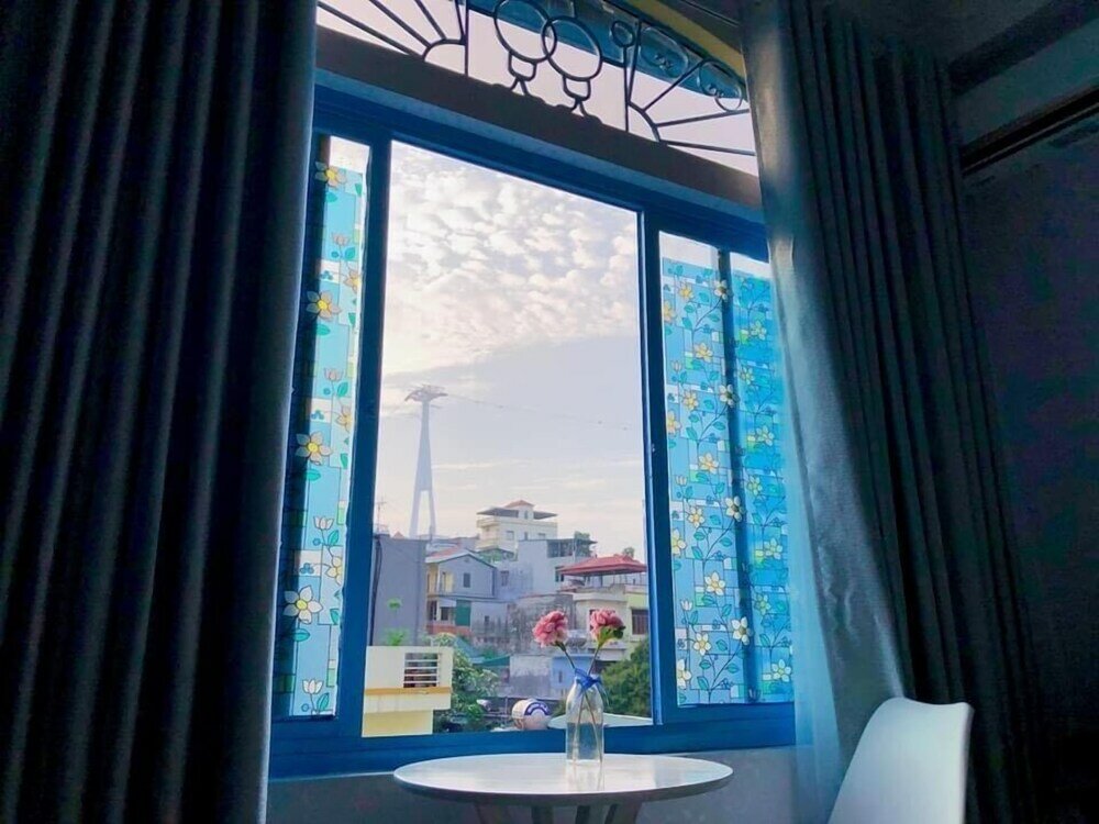 Фото La Casa Homestay Ha Long