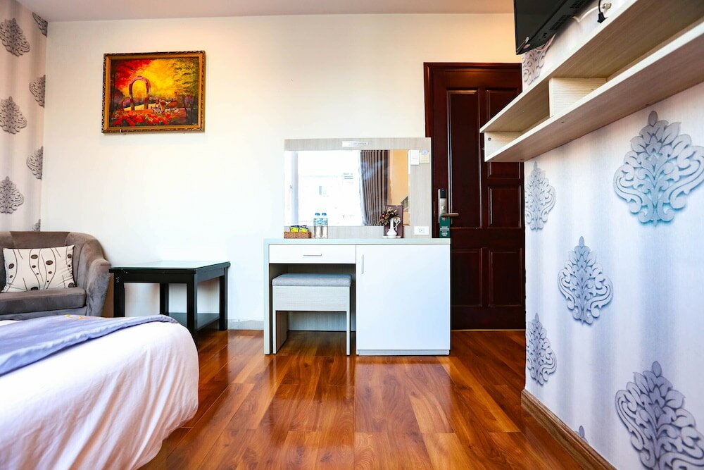 Фото Ttr Vincent Hotel