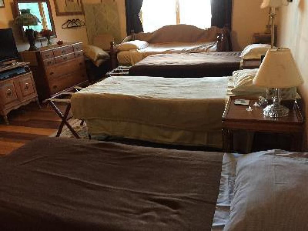 Фото Coppertoppe Inn and Retreat Center