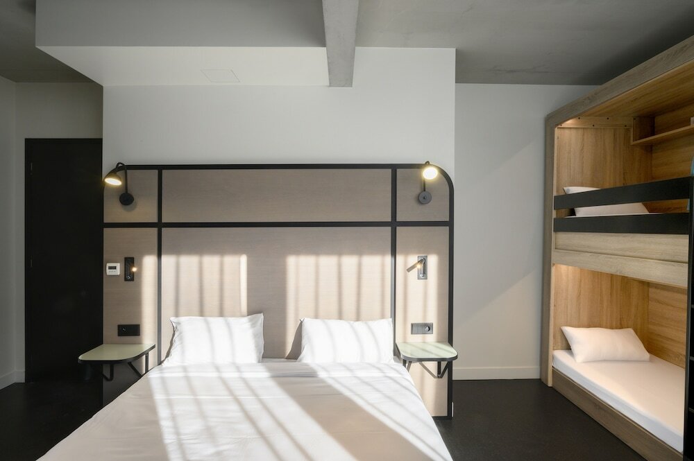 Фото The People Paris Marais