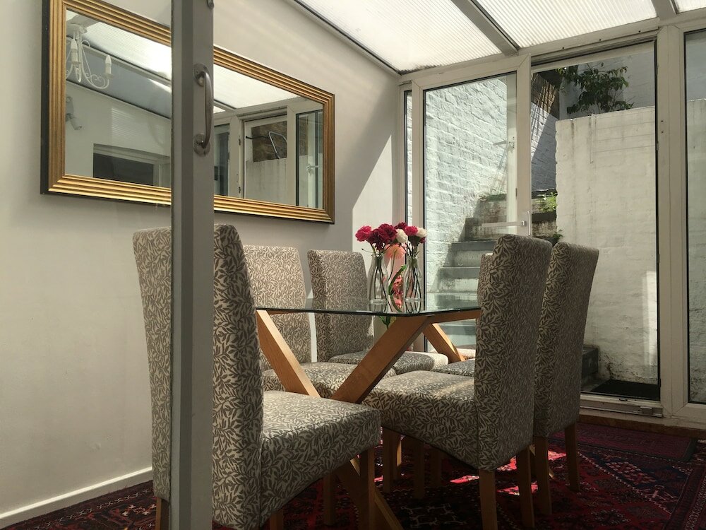 Фото Luxurious Apartment in Kensington & Chelsea