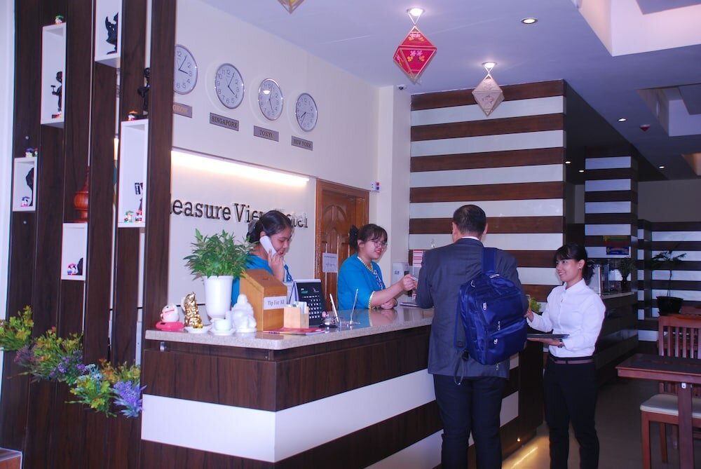 Фото Pleasure View Hotel