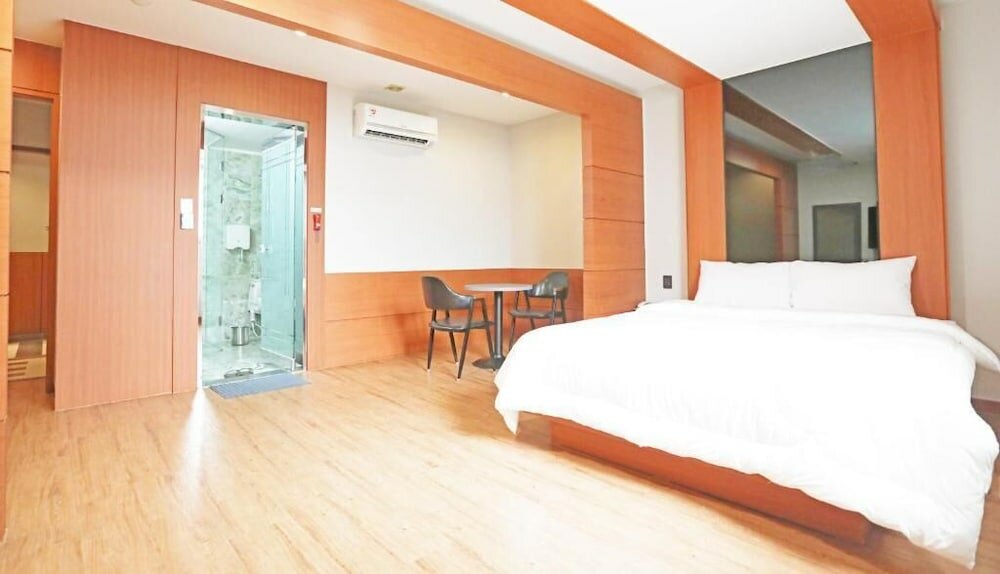 Фото Incheon Airport Hotel June