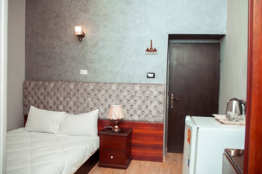 Фото Tahrir View hotel