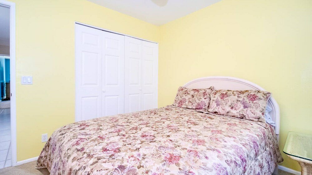 Фото North Phoenix 6 Bedroom With Guest House & Pool!