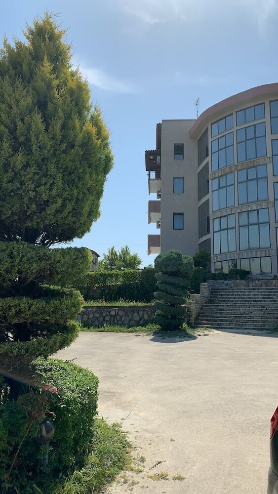 Фото Lukas Hotel