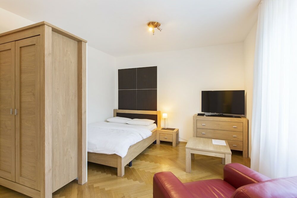 Фото Nest - Weinberg