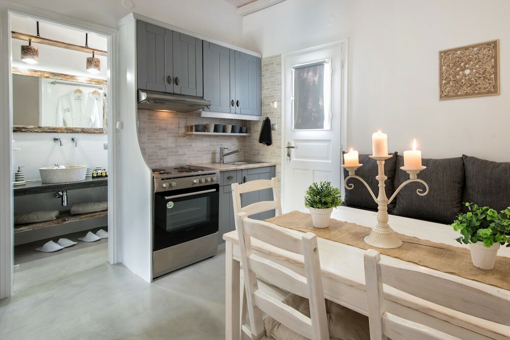 Фото Blue Waves Suites & Apartments To Kyma