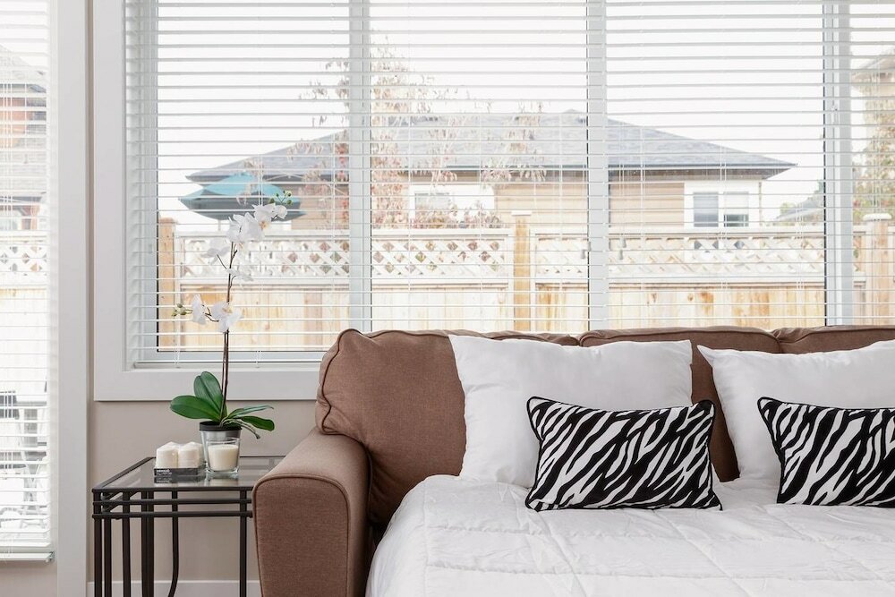 Фото Private and Cozy 2bdr 2ba Home in Kitsilano