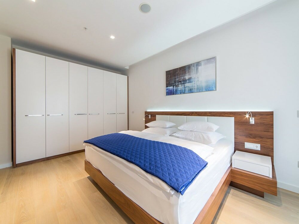 Фото Hotel Tq Plaza