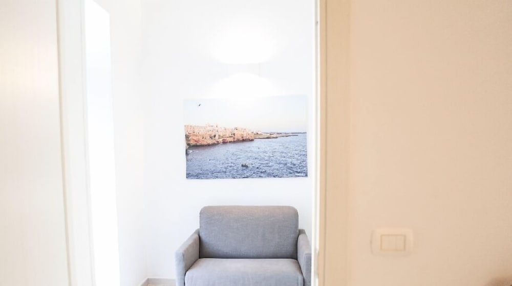 Фото Ailanthus Holiday Suites