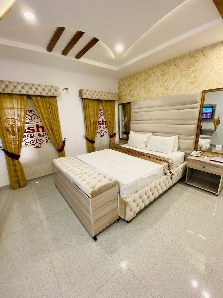 Фото Neshaz Hotel & Suites