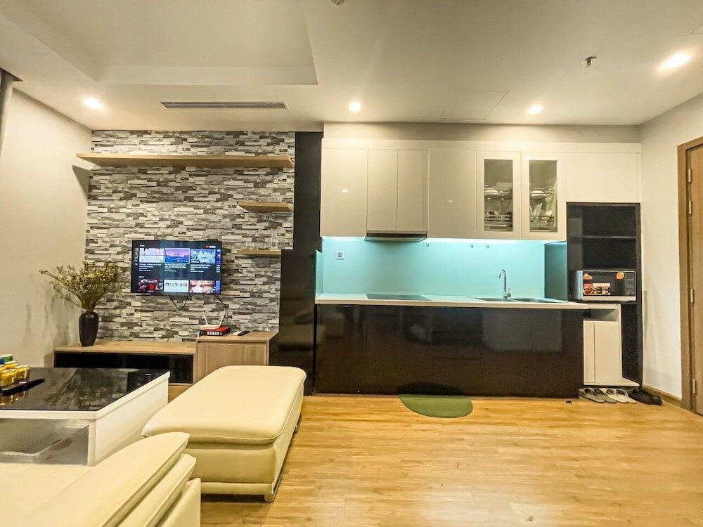 Фото Canh Apartment in Vinhomes Green Bay