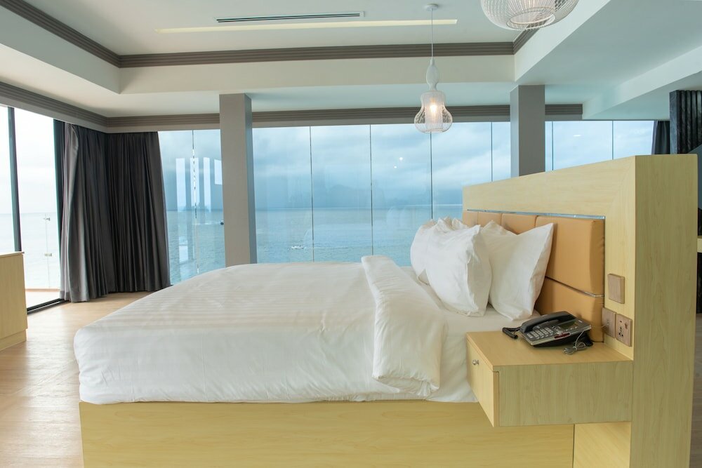 Фото Clarks Exotica Kamadhoo Maldives