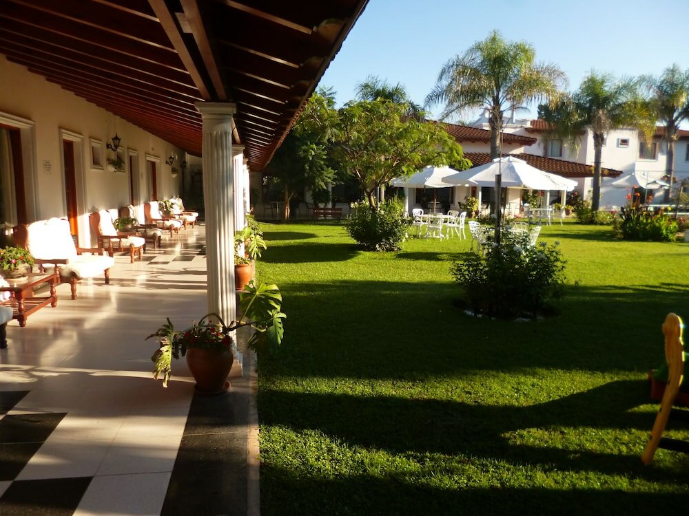 Фото Hotel Garden House