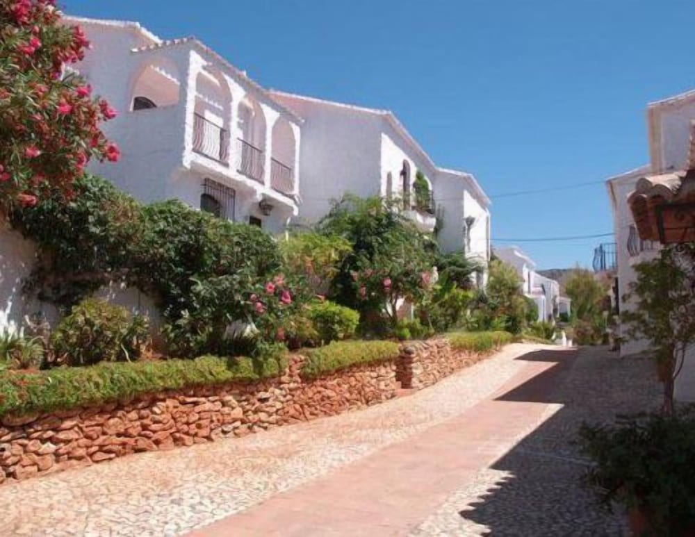 Фото El Capistrano Complejo de Apartamentos Turísticos