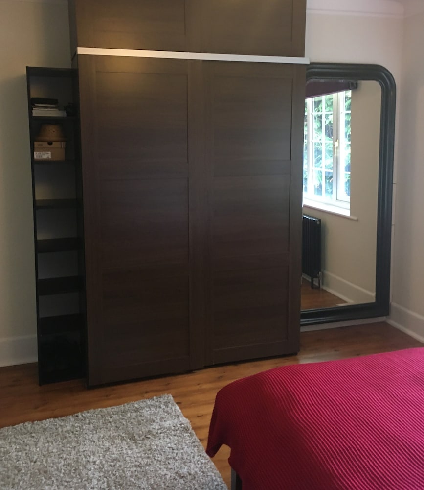 Фото Little Robin Gate