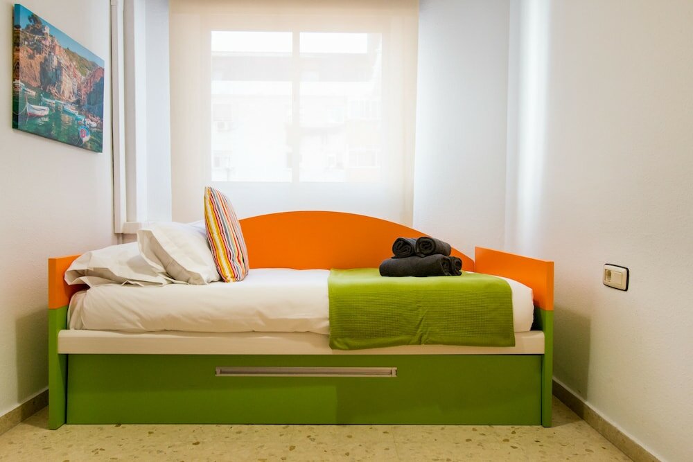 Фото Holidays2Malaga Train Station Area Apartments