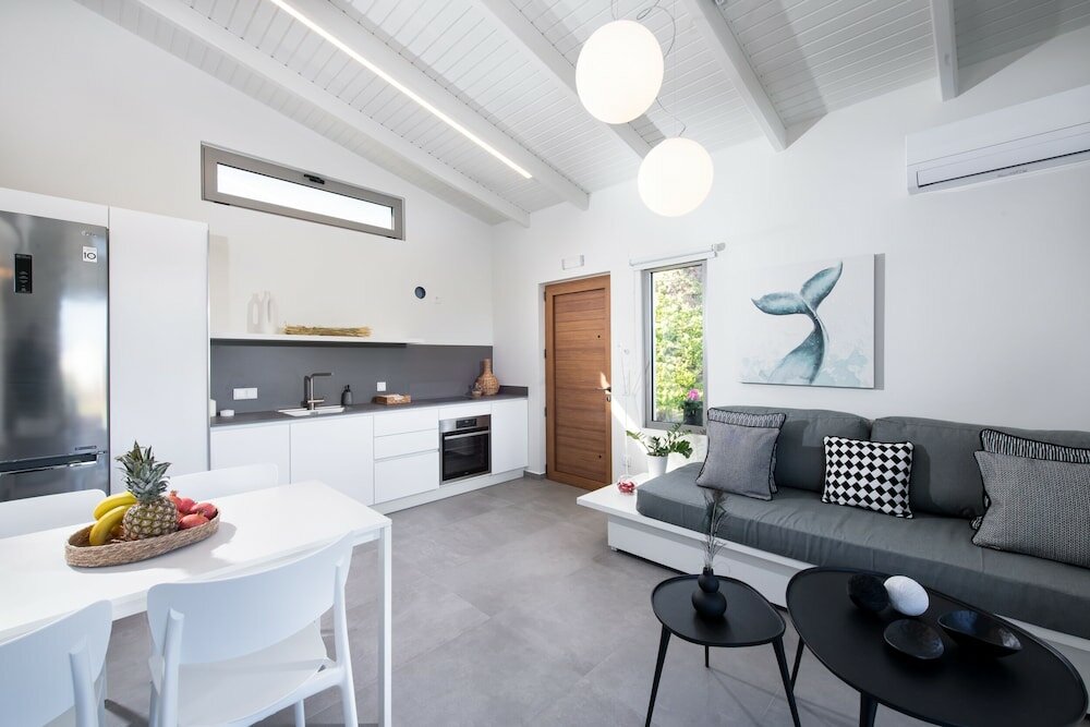 Фото Theros Residence