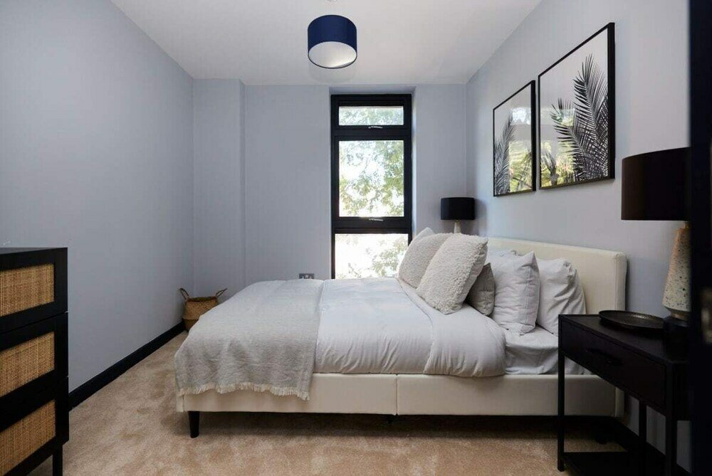 Фото The Whitechapel Place - Stunning 2bdr Flat With Balcony