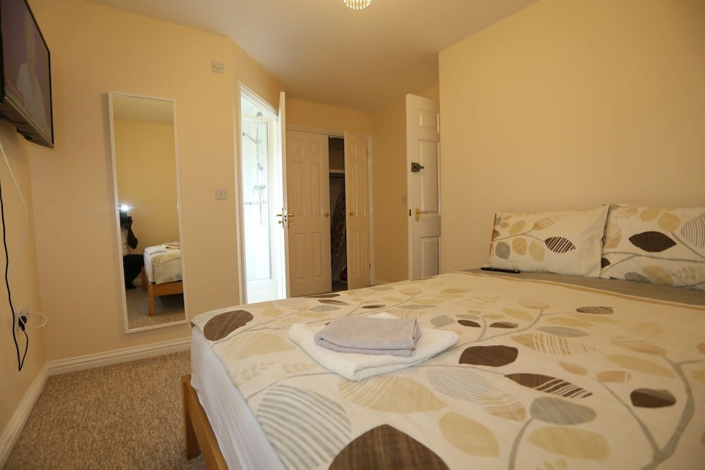 Фото Beautiful 4 beds Hillview House