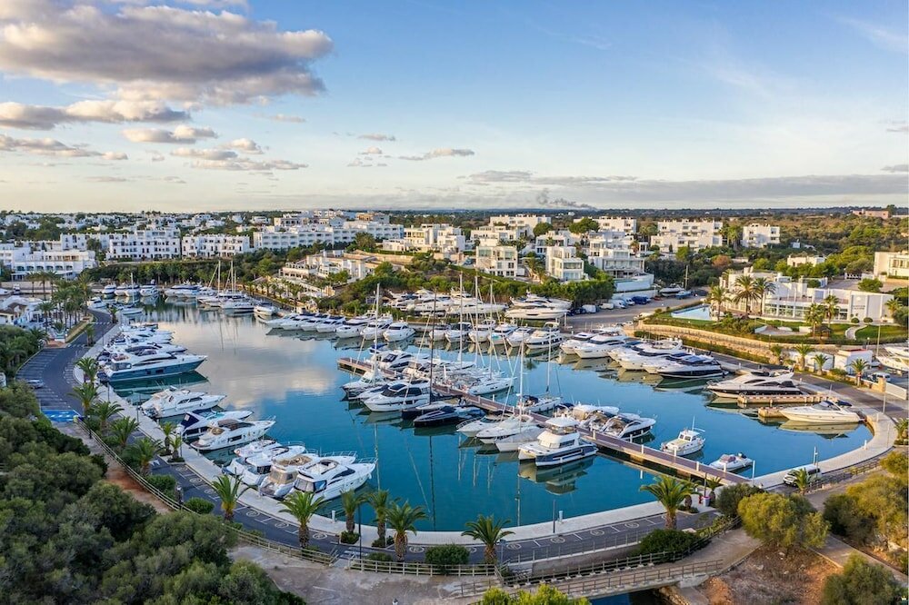 Фото Bella Maria Apartments & Pool Club