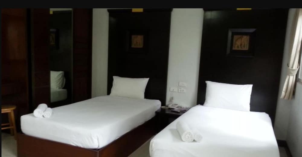 Фото C. A. P. Mansion Hotel