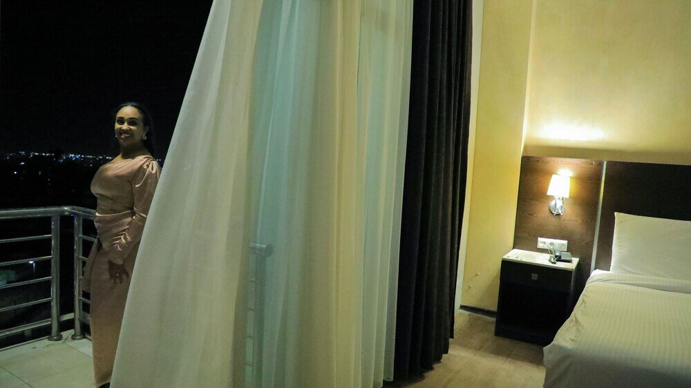 Фото Garalay Hotel